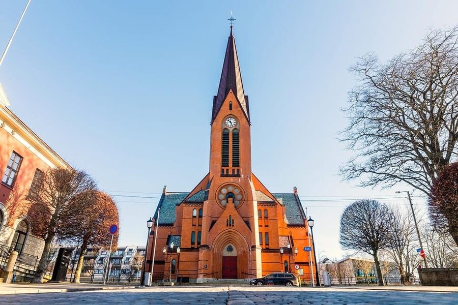 Haugesund: Guided Scenic Minibus tour of Haugesund - The guide makes the difference