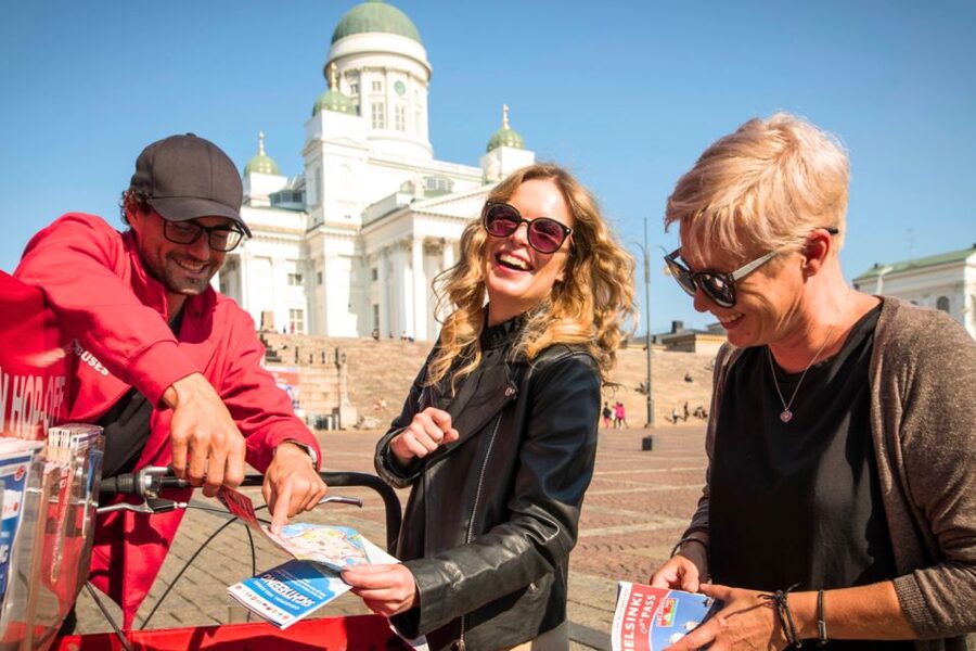 Helsinki: Hop-On Hop-Off Bus and Sightseeing Boat Tour - The English Audio Guide on the Road