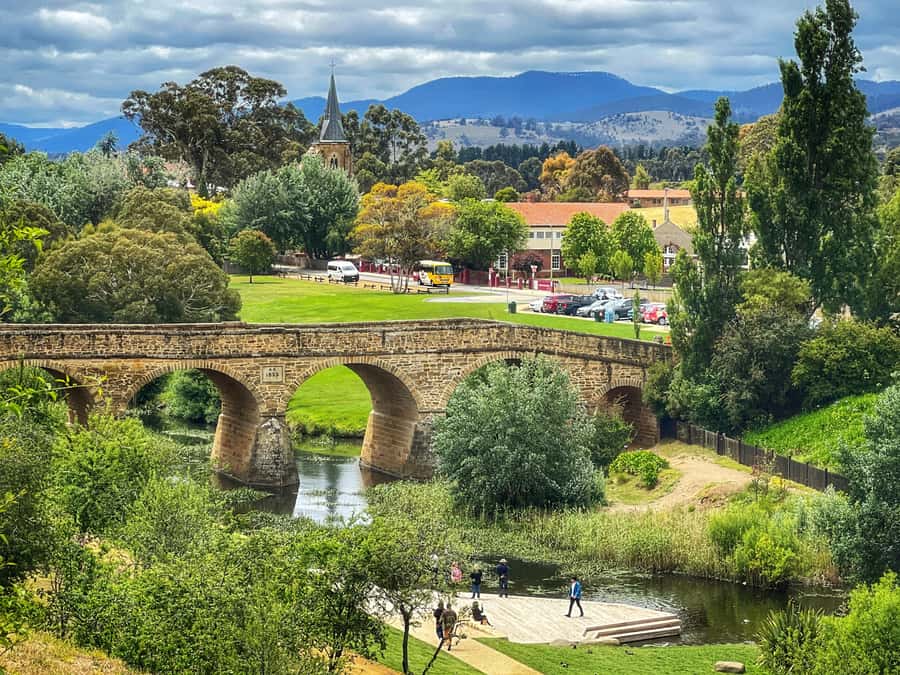Historic Richmond Village Half-Day Coach Tour - The 30-Minute Ride from Brooke Street Pier