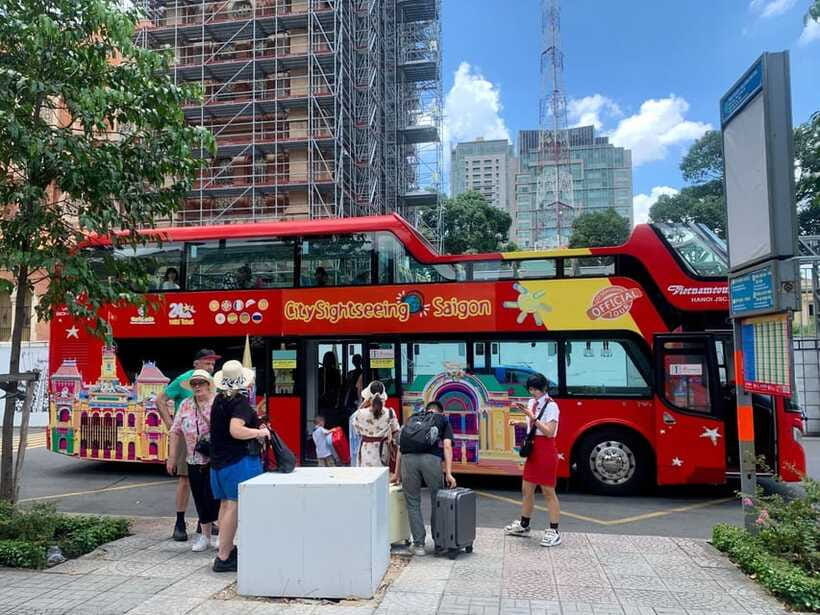 Ho Chi Minh City: Hop-On Hop-Off Bus Tour by Vistra - Who should book this Saigon bus tour?