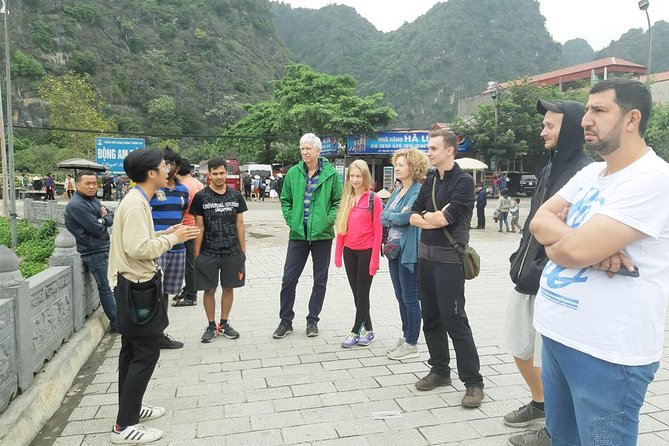 Hoa Lu - Tam Coc Luxury Small group 1D: Limousine bus, biking, boat trip, Lunch - Hoa Lu and Vietnam’s 10th-century capital