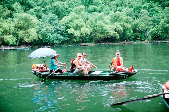 Hoa Lu - Tam Coc Luxury Small group 1D: Limousine bus, biking, boat trip, Lunch - What the $199 price really covers