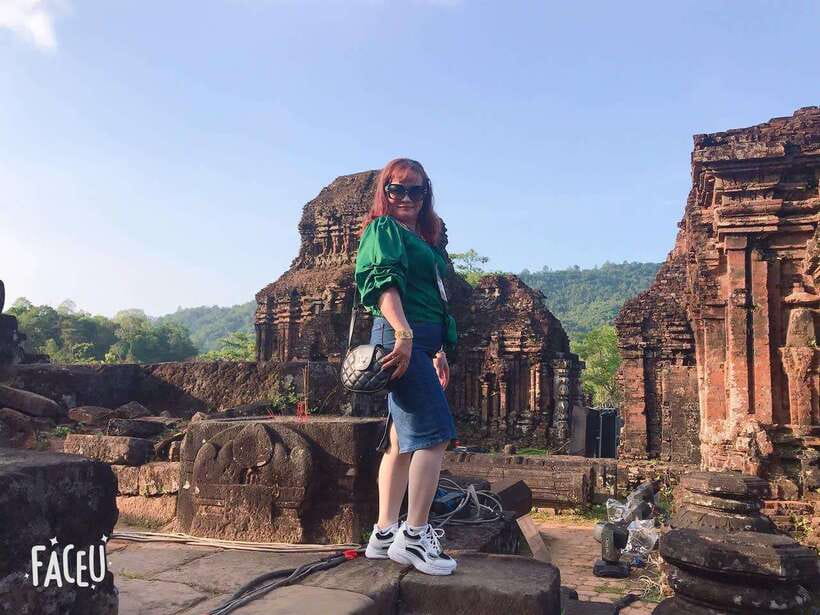 Hoi An: My Son Ruins; Bus-Boat-Cultural Show-Lunch-Guide - An early departure from Hoi An