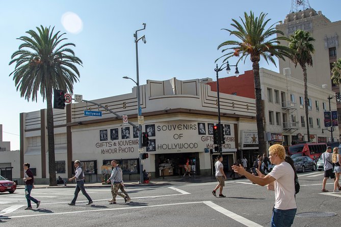 Hollywood Open Bus Tours - Beverly Hills and the 10-minute sign stop