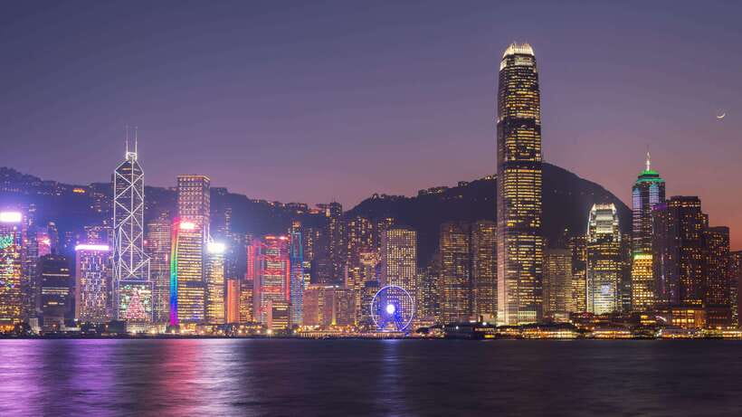Hong Kong: Panoramic Night Tour of Kowloon by Open-top Bus - The upper deck gives Kowloon a different rhythm