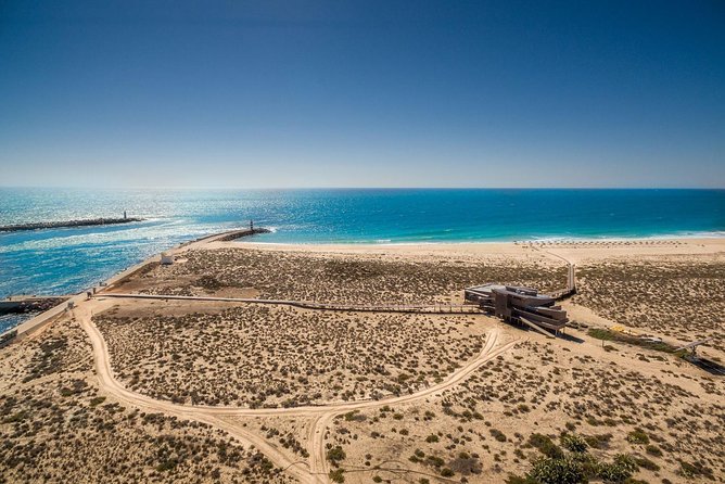 Hop On Hop Off 3 Islands: Deserta, Farol and Culatra - Ilha do Farol and the Santa Maria lighthouse
