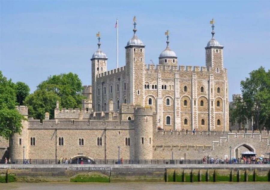 Hop on Hop off London Bus Tour & Tower of London - The Thames boat ride from Westminster toward the Tower