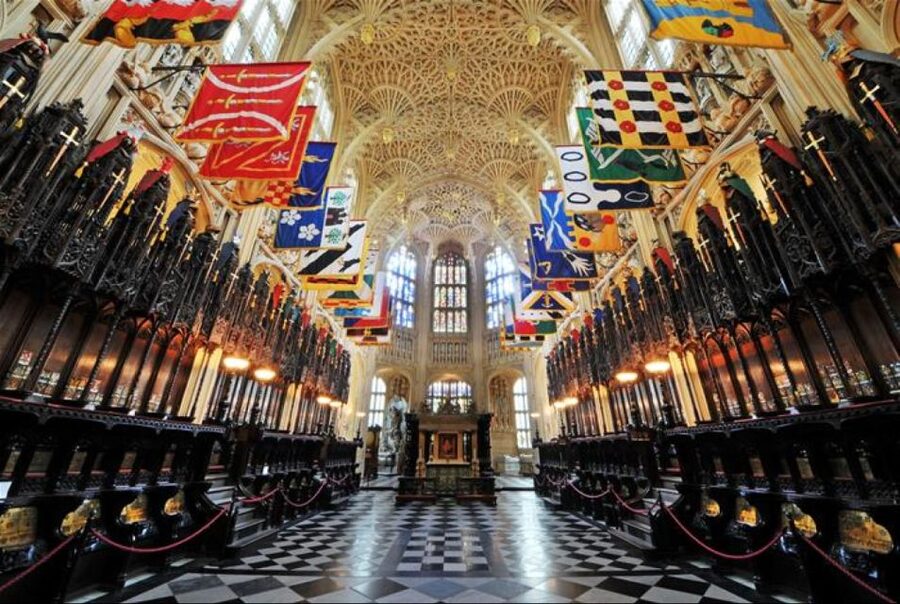 Hop-on Hop-off London Bus Tour & Westminster Abbey - Key points at a glance