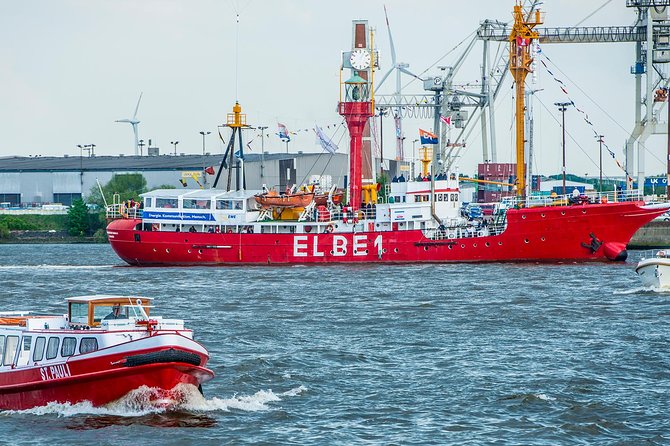 Hop-on hop-off on the water with the Maritime Circle Line in Hamburg - Why Hamburg is best seen from the water