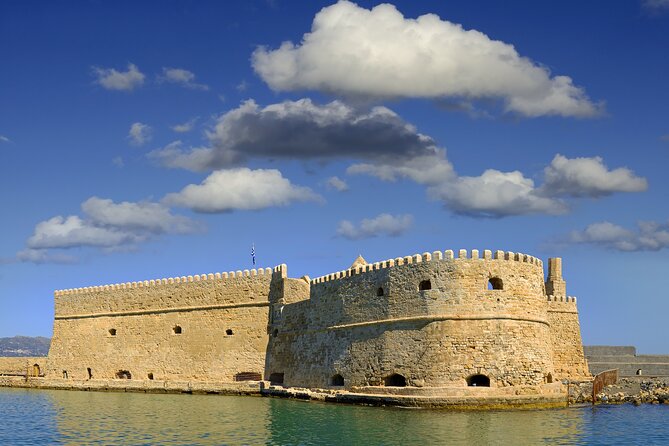 Hop-On Hop-Off Sightseeing Bus Tour in Heraklion - Audio commentary and onboard comfort