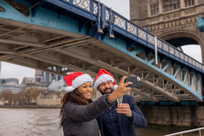 Hop-On Hop-Off Sightseeing River Cruise on the Thames - Commentary that works best when you listen
