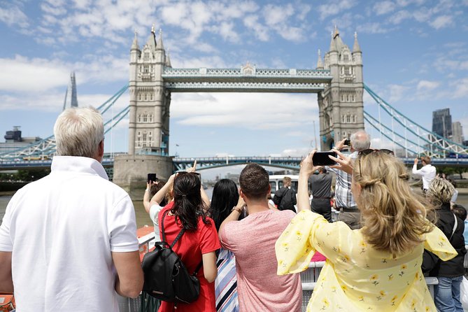 Hop-On Hop-Off Sightseeing River Cruise on the Thames - How the hop-on hop-off setup really works