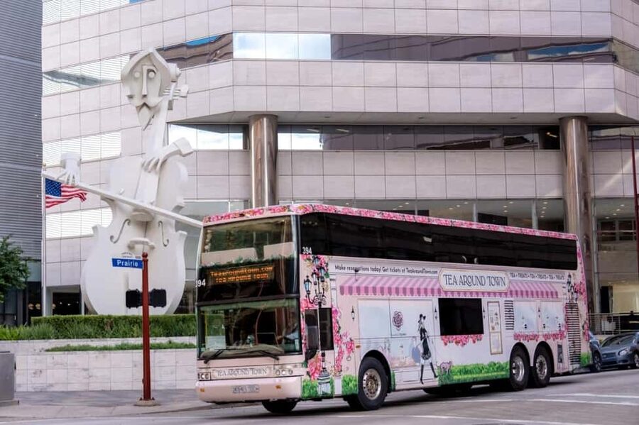 Houston: Tea Around Town® Afternoon Tea Bus Tour - Tea on Wheels at 500 McKinney Street