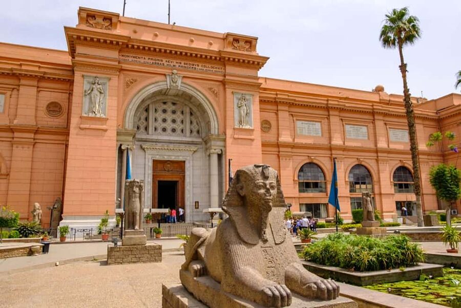Hurghada to Cairo: Full-Day Tour one way Bus & Flight Return - The early bus from Hurghada to Cairo