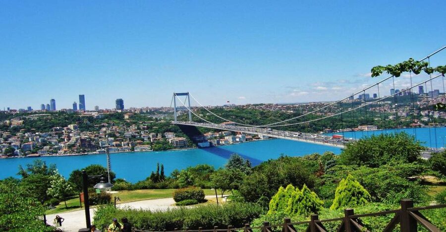 Istanbul: Europe and Asia Tour By Bus And Bosphorus Cruise - Why this tour works for seeing Istanbul in one day