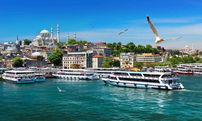 Istanbul: Guided Bosphorus Cruise & Golden Horn Bus Tour - Pierre Loti Hill and the Golden Horn view