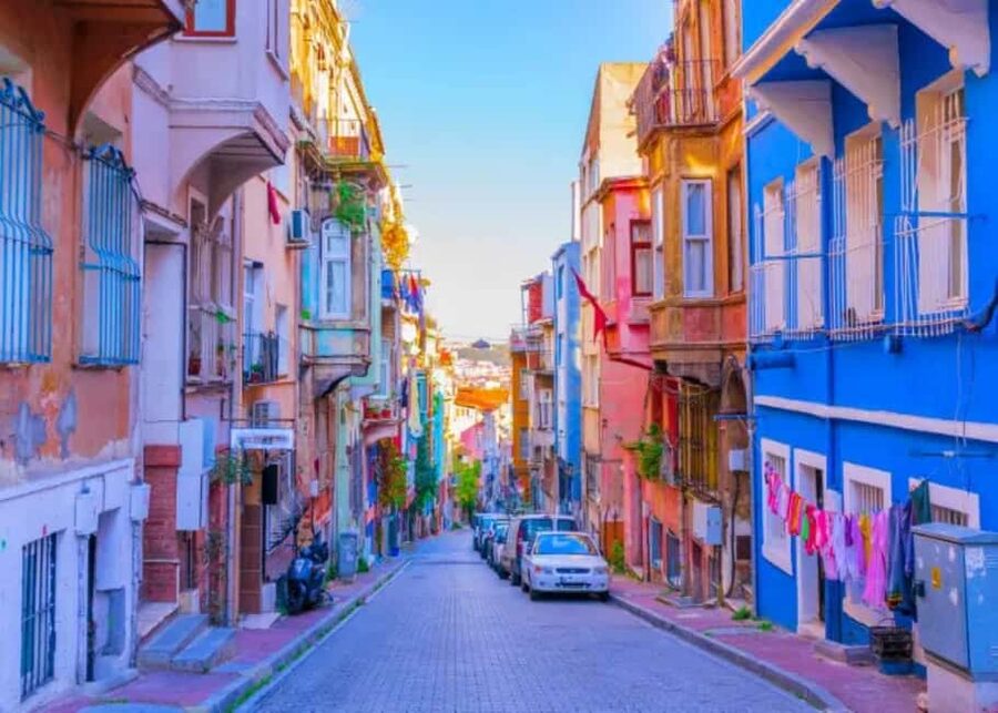 Istanbul: Old City And Bosphorus Bus Tour with Lunch - Seeing Sveti Stefan Church and St. George’s Cathedral