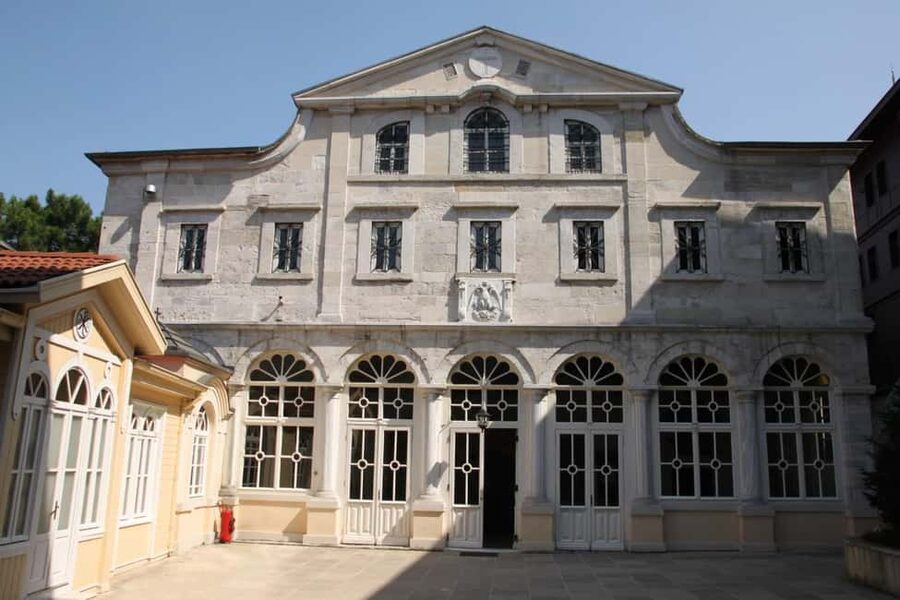 Istanbul: Old City And Bosphorus Bus Tour with Lunch - Topkapi Palace and the risk of a shortened stop