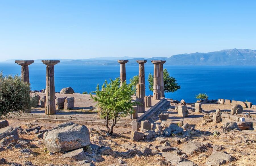 Istanbul: Troy Guided Bus Tour with Ferry Tickets & Lunch - Crossing the Dardanelles between two continents