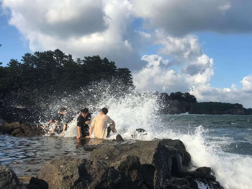 Jeju: East of Jeju Island Bus Tour from Seogwipo City - Woljeongri Beach and the eastern coast