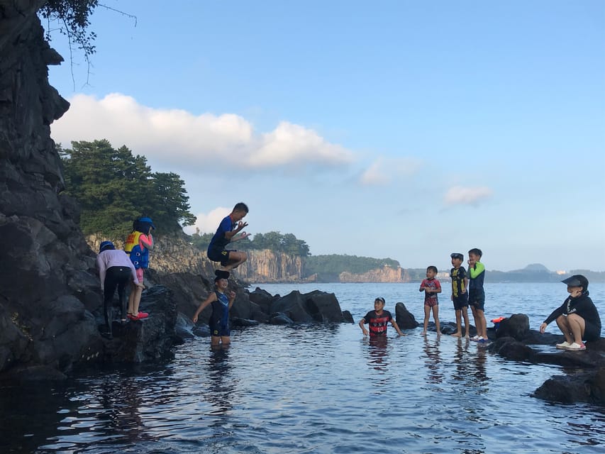 Jeju: West of Jeju Island Bus Tour from Seogwipo City - Camellia Hill, an easy first walk