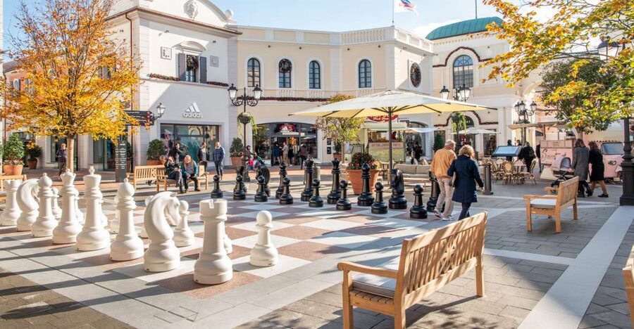 Jesolo Lido: Express Bus to Noventa di Piave Designer Outlet - Leaving from the ATVO terminal on Via Equilio