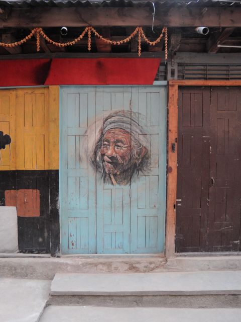 Kathmandu City Sightseeing Bus tour (5 Sights) - Language, group dynamics, and the guide question