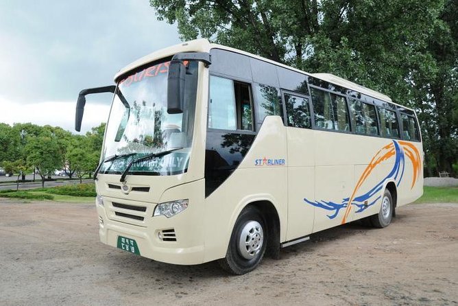 Kathmandu to Chitwan Tour by Tourist Bus - A Convenient and Affordable Way - Leaving from Sorhakhutte in Kathmandu