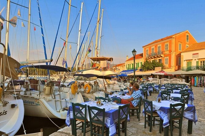 Kefalonia Highlights - Bus & Cruise, Assos & Lunch in Fiscardo - Fiscardo lunch beside the Ionian Sea