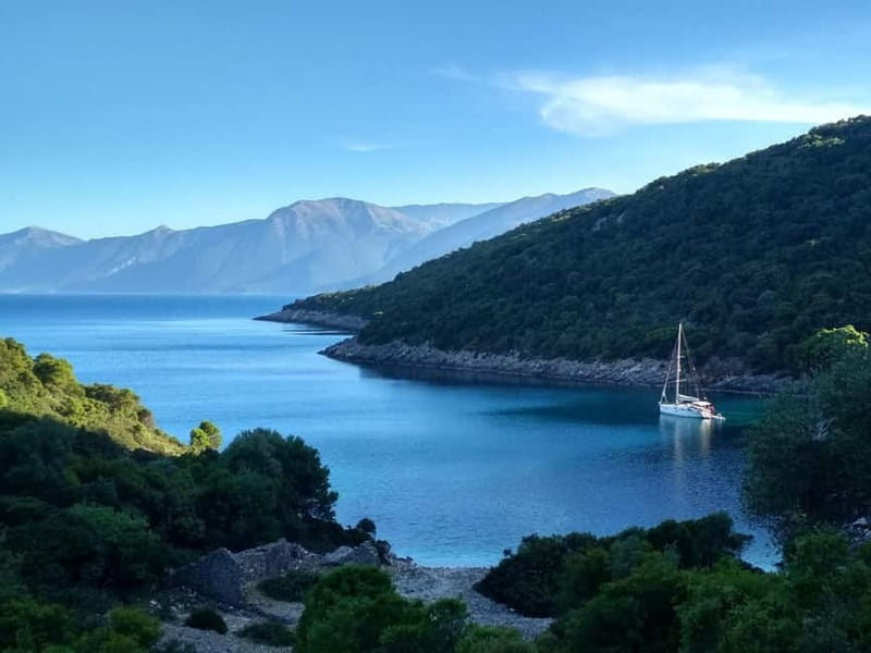 Kefalonia: Ithaca Island Day Tour with Bus & Boat Ride - Vathi and its horseshoe-shaped harbor