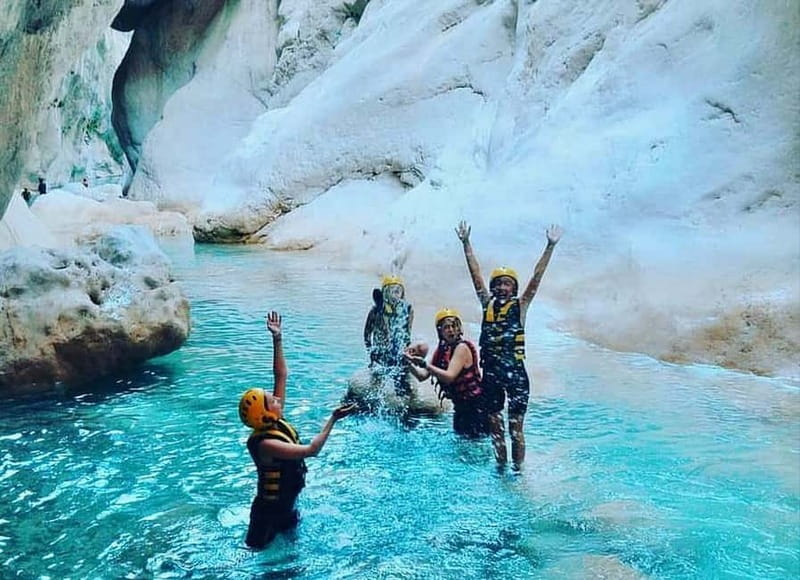 Kemer: Party Bus to Goynuk Canyon with Entrance Ticket - Entering Goynuk Canyon and getting your bearings