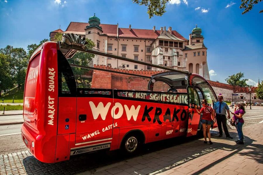 Krakow: Hop-On Hop-Off Bus Tour with Audio Guide - Wawel Castle and the center of Krakow