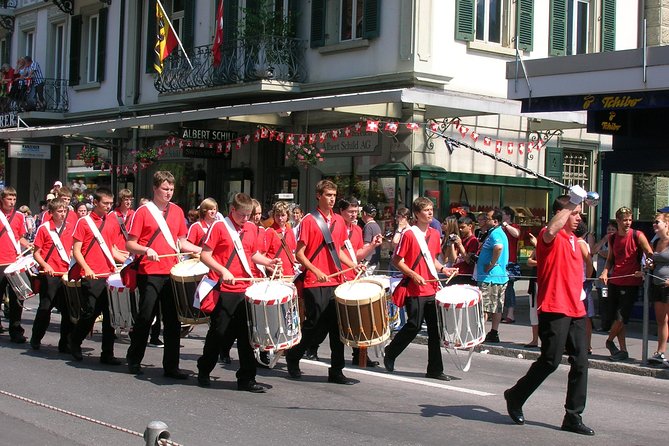(KTG361) - Interlaken day trip by bus from Geneva - What the guide does, and what the guide does not do