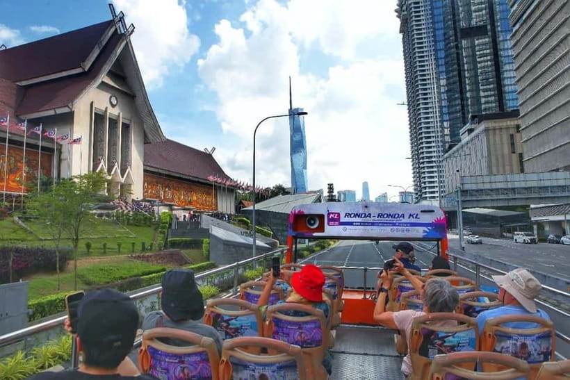 Kuala Lumpur: Ronda Hop-On Hop-Off City Sightseeing Bus Pass - Key points to know before you board