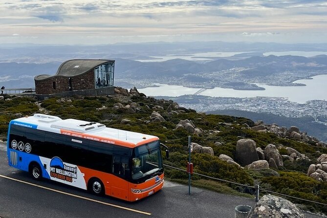 kunanyi/Mt Wellington Explorer Bus- Return Tour (2.5 hours) - The summit stop: 30 minutes at 1,270 metres