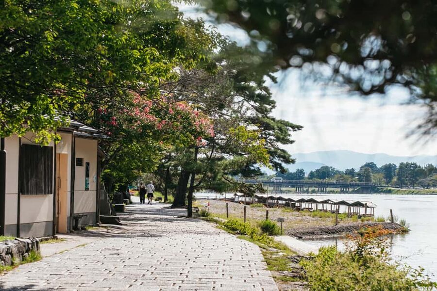 Kyoto: Full-Day Guided Bus Tour to Top Highlights & Tickets - Kiyomizu-dera combines a famous view with old Kyoto streets