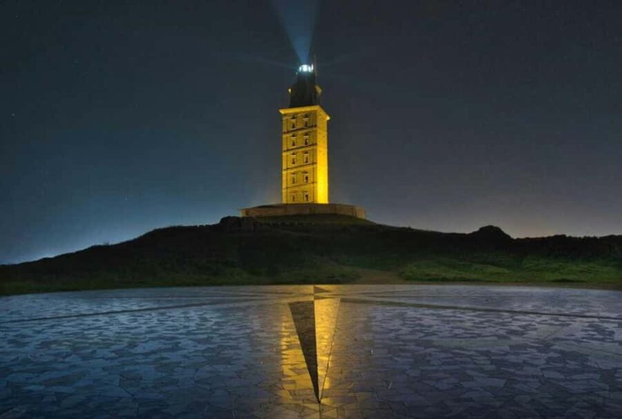 La Coruna: Sightseeing Bus Tour for Cruisers - Mount San Pedro and the best wide-angle view