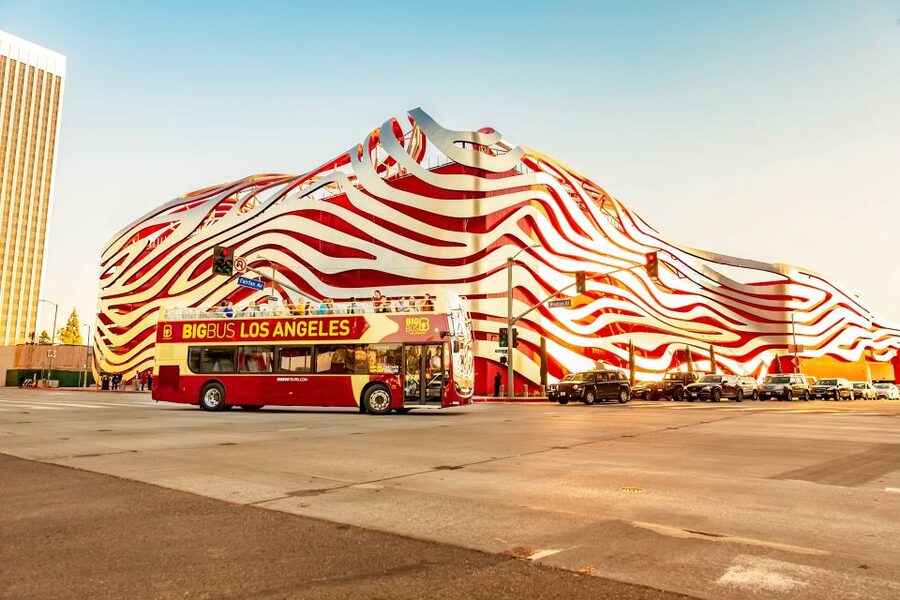 LA: Hop-on Hop-off Tour by Open-top Bus with 19 Stops - Key points at a glance