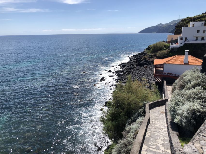La Palma: North Island Bus Tour with Ron Aldea Distillery - Mountain views from Mirador de la Montaña