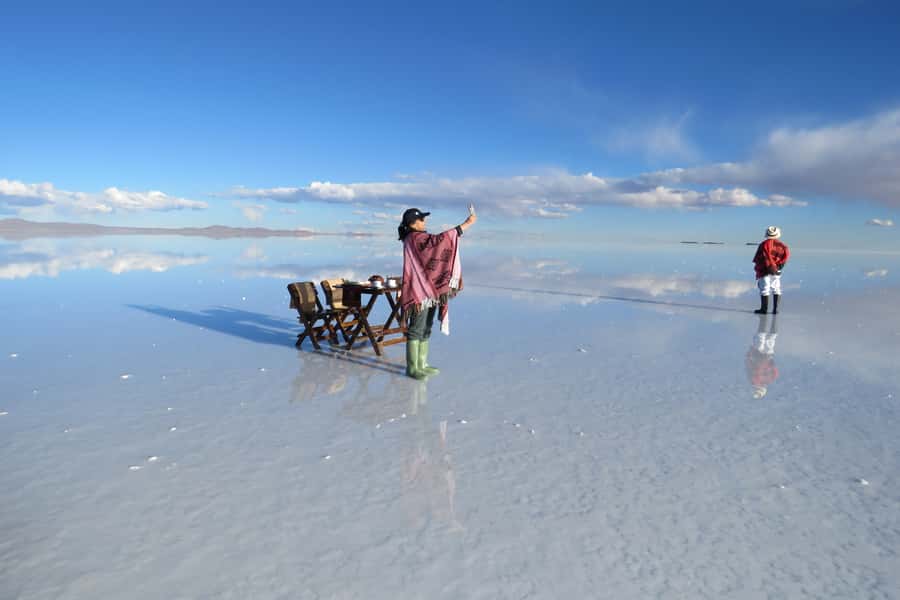 La Paz: Uyuni Salt Flats Tour by Bus - Arriving in Uyuni at 7:30AM