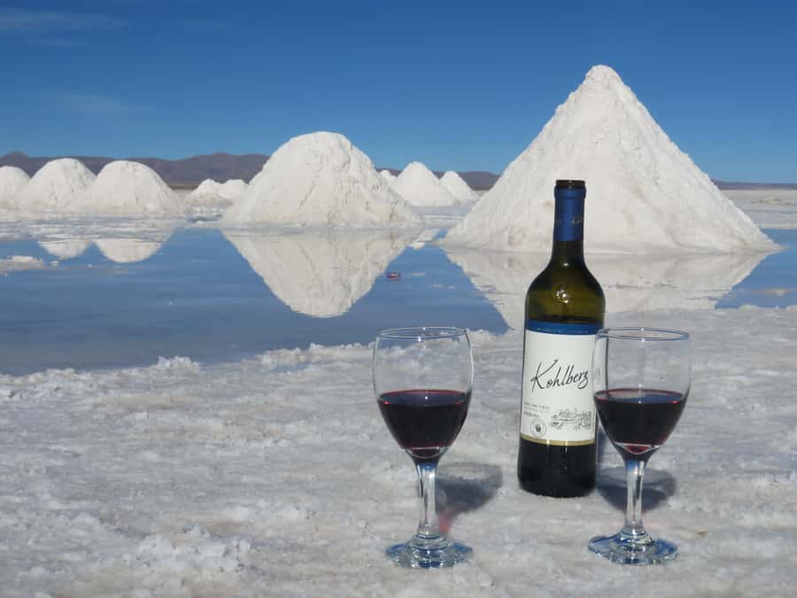 La Paz: Uyuni Salt Flats Tour by Bus - Entering the Uyuni Salt Flats