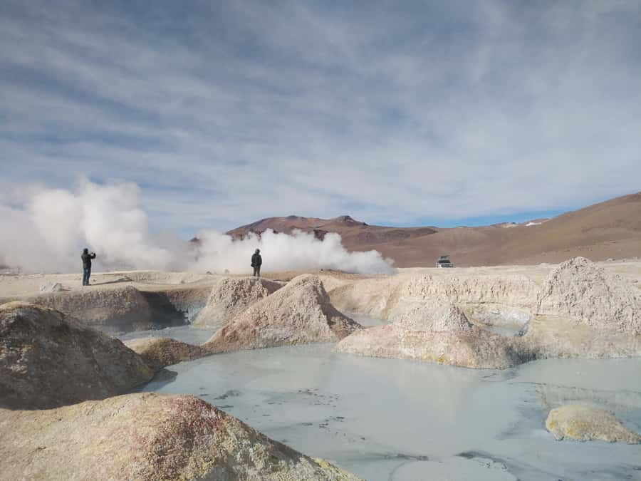 La Paz: Uyuni tour ending in Atacama Chile by bus. - The practical drawbacks to weigh carefully