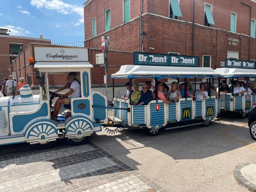 La Spezia: tour HOP ON HOP OFF con trenino e guida turistica - The guide and the sound problem