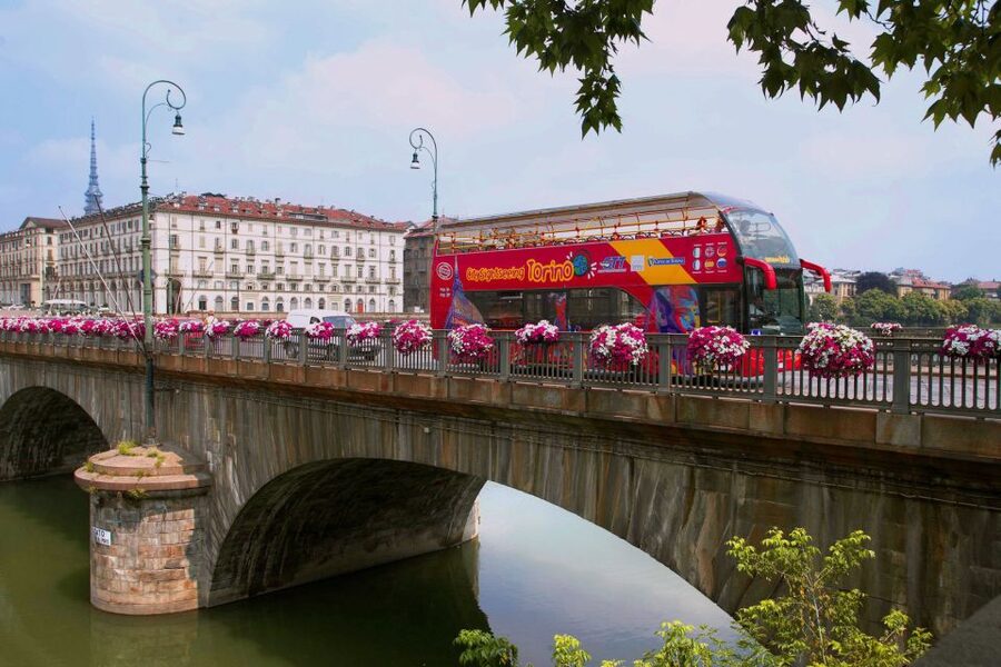 La Venaria Reale Entry Ticket and Hop-on Hop-off Bus Tour - How the Turin hop-on hop-off bus fits in