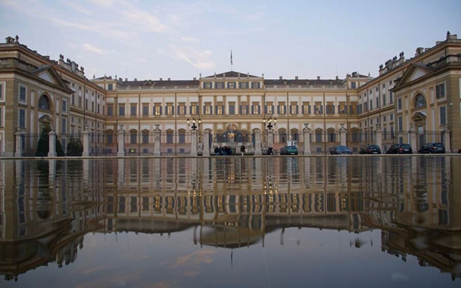 La Venaria Reale Entry Ticket and Hop-on Hop-off Bus Tour - The palace rooms: Diana, the Great Gallery, and Saint Hubert