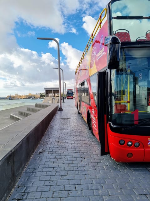 Las Palmas: City Sightseeing Hop-On Hop-Off Bus Tour - Pueblo Canario and a taste of Spanish-style architecture