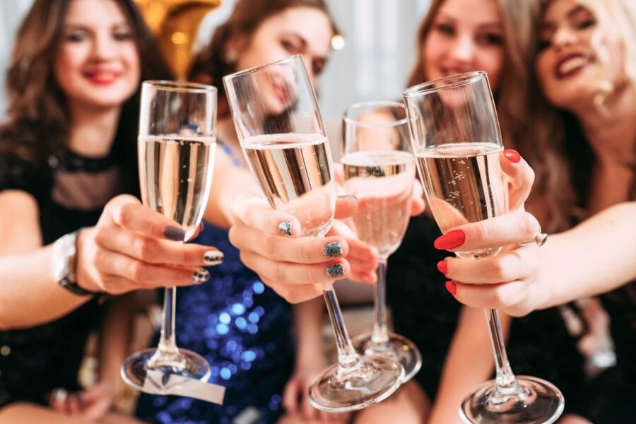 Las Vegas: Bachelorette Party Bus Club Crawl - Rooftop views and the Foundation Room