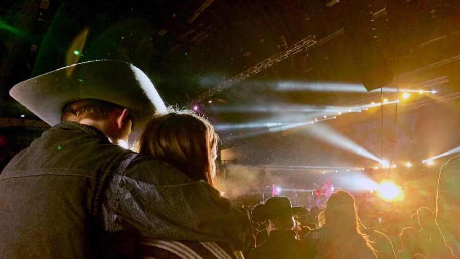 Las Vegas: Country Bar Crawl by Party Bus w/ Mixed Drinks - Practical planning before you leave