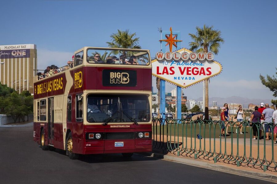 Las Vegas: Hop-on Hop-off Sightseeing Tour by Open-Top Bus - Why this bus helps you get your Las Vegas bearings