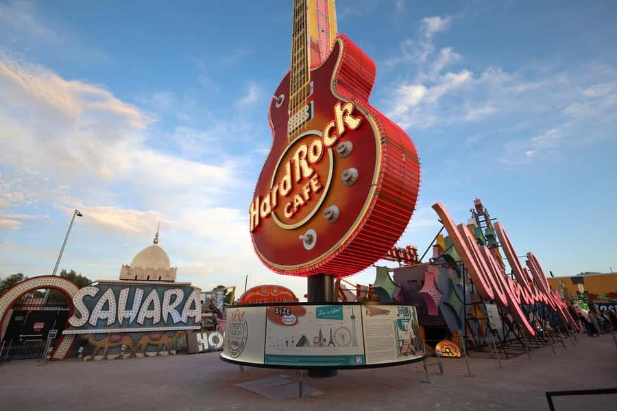 Las Vegas: Neon Museum Experience & Vegas Open-Top Bus Tour - Seeing the Strip from the upper deck